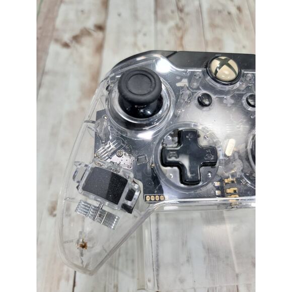 Afterglow Wired Game Controller Xbox One Clear Transparent 048-121 No cable - Picture 7 of 8
